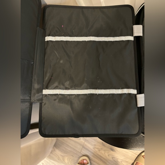 Erin Condren Star Wars Ultimate Pen Folio - Picture 7 of 8